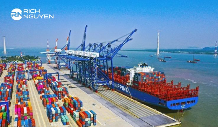 Mục tiêu của đề xuất giảm 50% phí hạ tầng cảng biển ở TPHCM