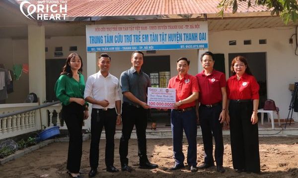 Quỹ tương trợ Rich Heart trao tặng 100 triệu đồng cho Trung tâm cứu trợ trẻ em tàn tật huyện Thanh Oai