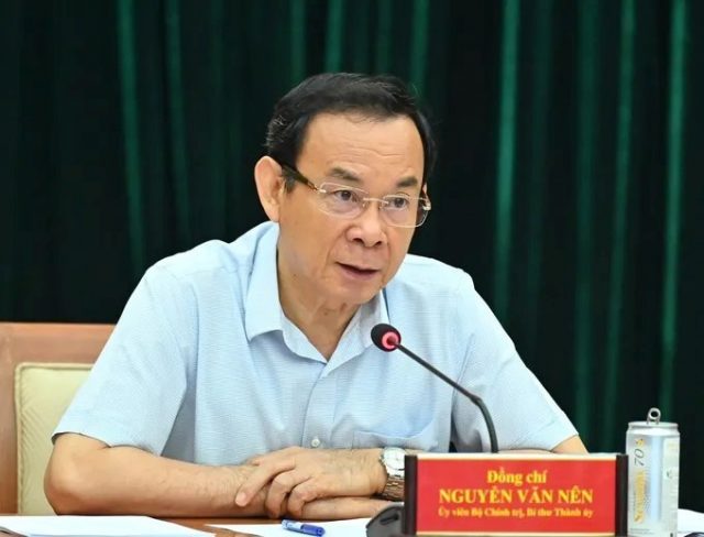 Đồng chí Nguyễn Văn Nên, Ủy viên Bộ Chính trị, Bí thư Thành ủy TPHCM, Trưởng Ban Chỉ đạo chủ trì phiên họp. (Ảnh: SGGP)