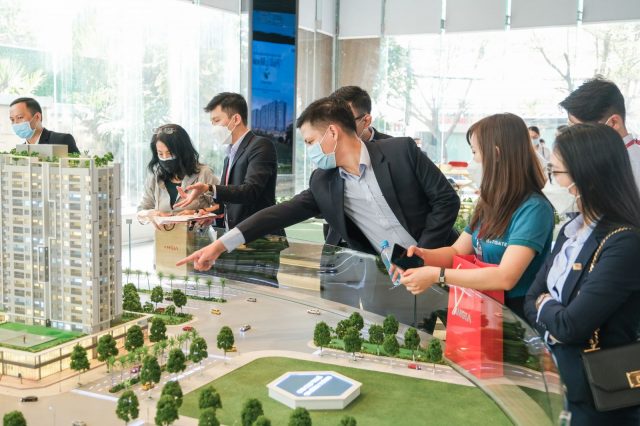 Doanh nghiệp bất động sản đẩy mạnh “chạy đua” pháp lý, bàn giao và chuyển nhượng dự án