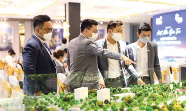 Giá bán nhà liền thổ tiếp tục tăng bất chấp sức mua suy yếu