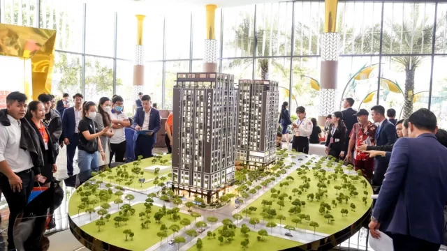 Hiệp hội Bất động sản Việt Nam yêu cầu siết chặt hành nghề môi giới BĐS