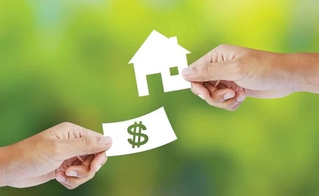 Lãi suất tăng cao, tín dụng bị siết tạo “cú hích” buộc thị trường thay đổi